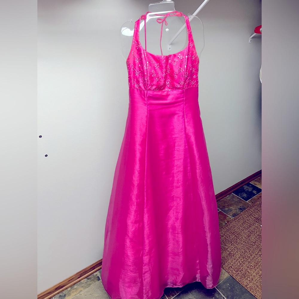 Bright pink prom dress size 7